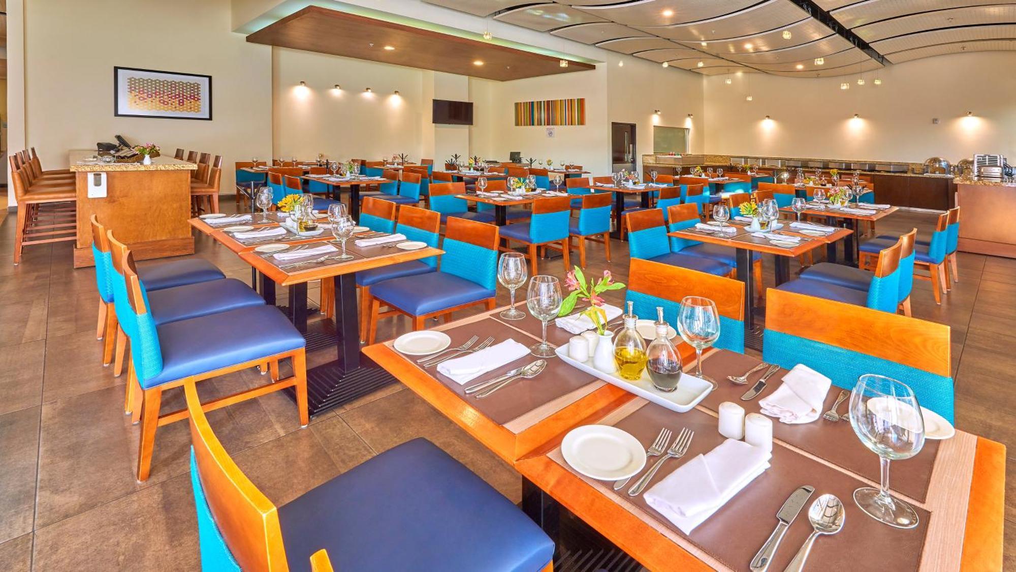 Holiday Inn Guadalajara Patria-Universidad By Ihg Сапопан Экстерьер фото